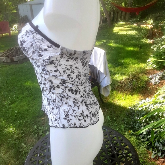 Size Xs le chateau lace floral faux corset - Picture 6 of 15